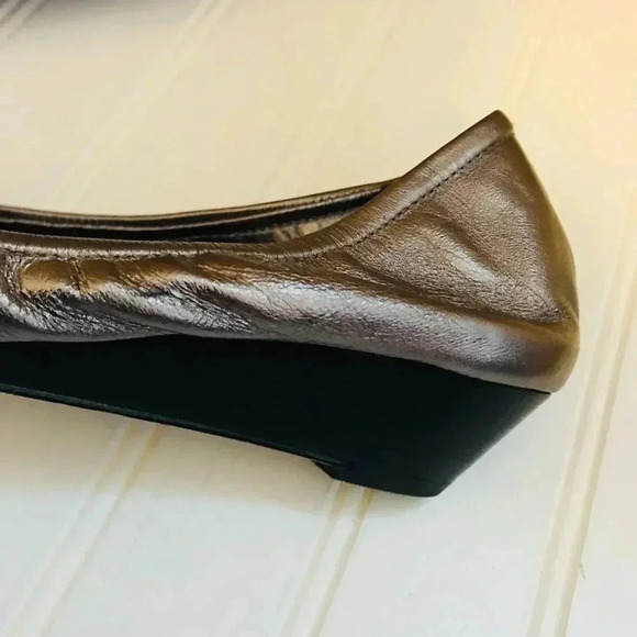 Cole Haan Metallic Nike Air Leather Wedges - Picture 5 of 7